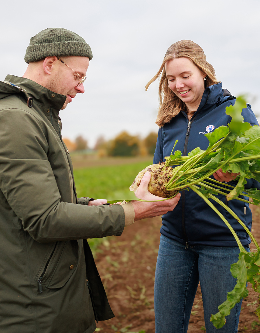 pfeifer-und-langen-landwirtschaft-ruebenjahr-mobile-2x