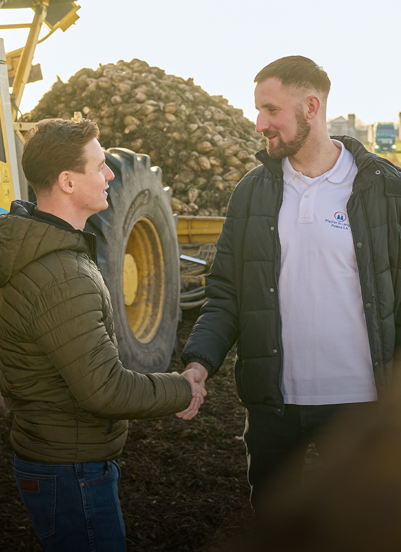 pfeifer-und-langen-karriere-landwirtschaft-mobile-2x